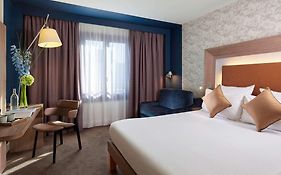 Hotel Novotel Les Halles  4*